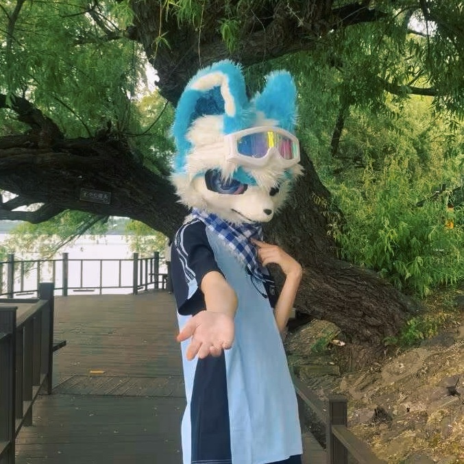 墨崽✙的公开头像