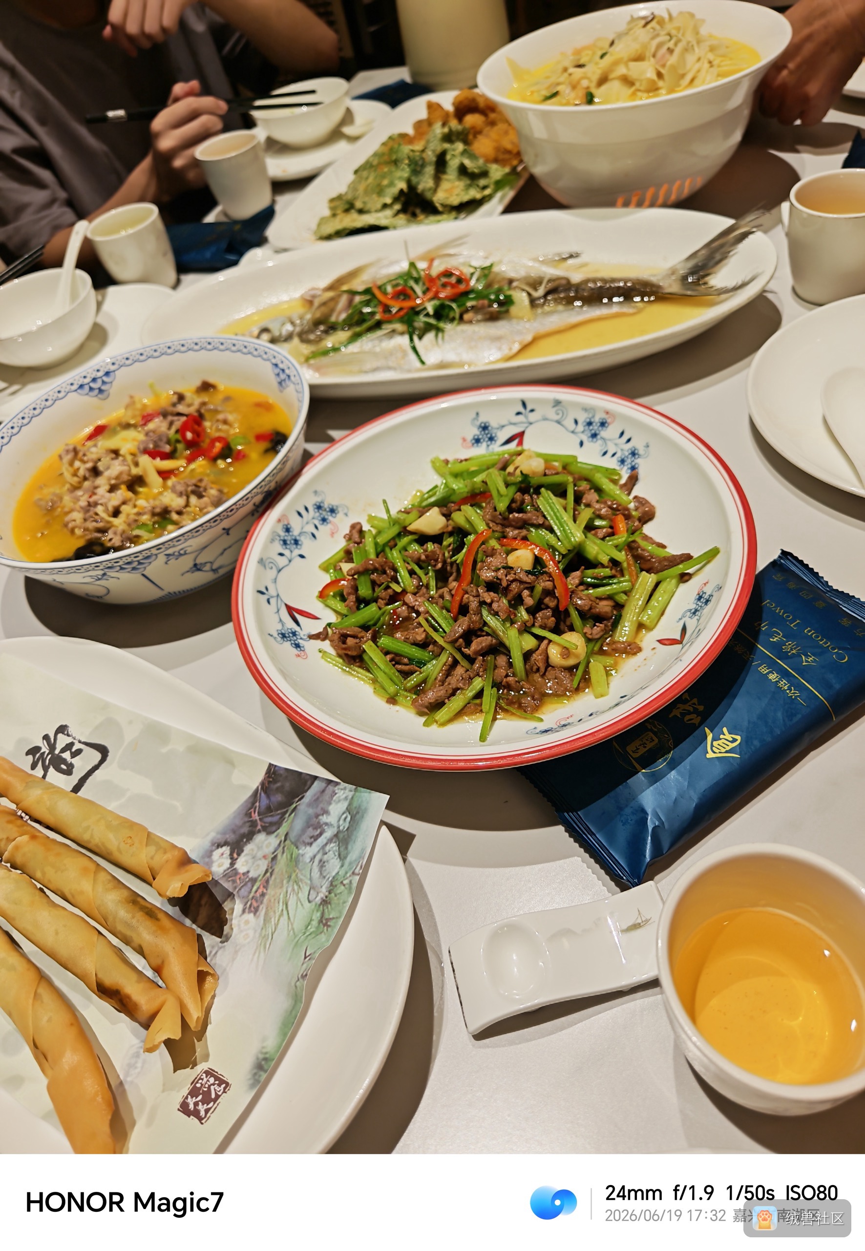 小帅锅在绒兽社区发布的公开动态图片